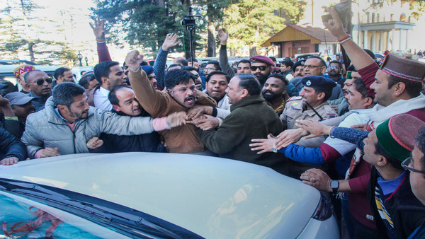 আলোচনায় যাঁদের নাম