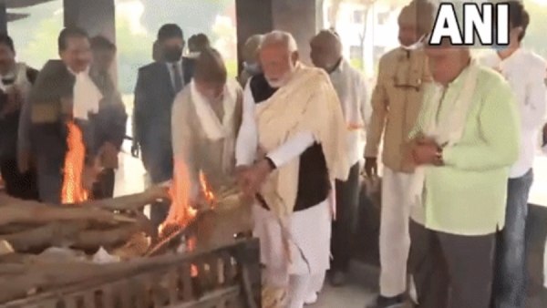  পাঁচ কিংবা ১ টাকা! পরিবার চালাতে জানতেন