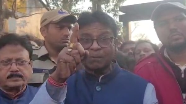 আবাস যোজনায় দুর্নীতি নিয়ে তৃণমূলকে আক্রমণ আবাস যোজনায় দুর্নীতি নিয়ে তৃণমূলকে আক্রমণ