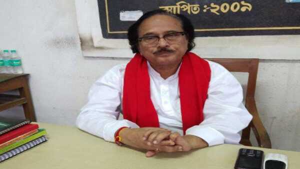 এদল-সেদল করে কংগ্রেসে লক্ষ্মণ শেঠ এদল-সেদল করে কংগ্রেসে লক্ষ্মণ শেঠ