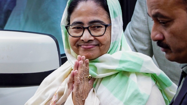 আজমেঢ় শরিফে দিদি-দিদি রব আজমেঢ় শরিফে দিদি-দিদি রব