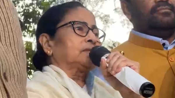  জি-২০ বৈঠকে অংশ নিতে দিল্লি গিয়েছিলেন