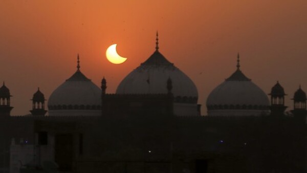 নজরদারিতে ড্রোনের ব্যবহার নজরদারিতে ড্রোনের ব্যবহার