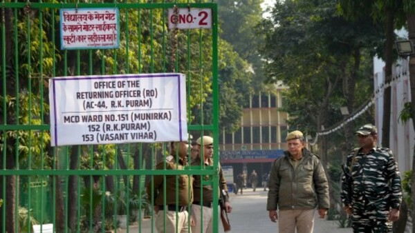 ৪২ টি কেন্দ্রে গণনা ৪২ টি কেন্দ্রে গণনা