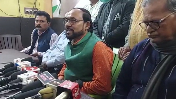 পঞ্চায়েত প্রধানের বিরুদ্ধে দুর্নীতির অভিযোগ পঞ্চায়েত প্রধানের বিরুদ্ধে দুর্নীতির অভিযোগ