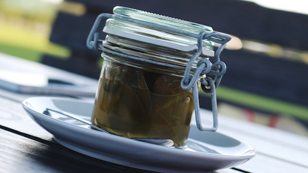 আঁচার-চাটনি খাওয়ার প্রবণতা বেড়েছে