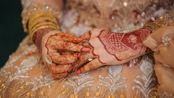 নতুন প্রেমে পড়ার সম্ভাবনা রয়েছে মীন রাশির ব্যক্তিদের