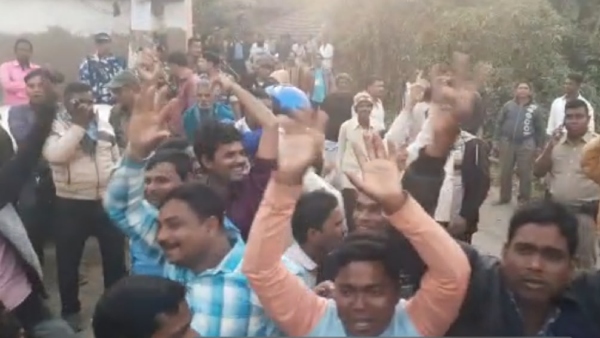 সমিতির ভোট ঘিরে উত্তেজনা