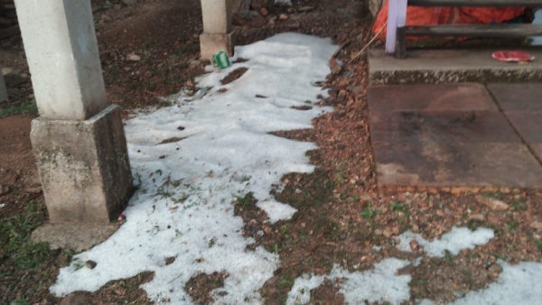 ঠাণ্ডায় কাঁপছে রাজধানী ঠাণ্ডায় কাঁপছে রাজধানী