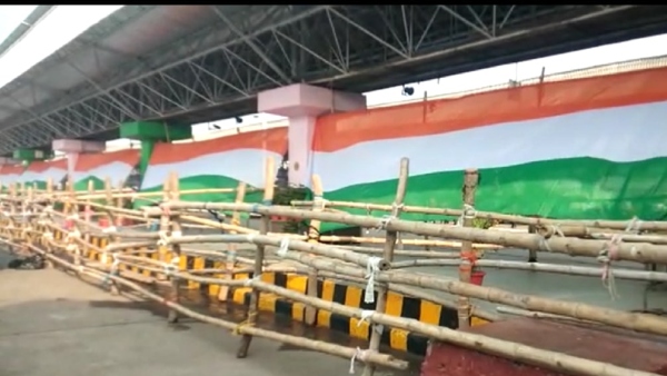 স্টপেজের সংখ্যা বাড়াল রেলমন্ত্রক স্টপেজের সংখ্যা বাড়াল রেলমন্ত্রক
