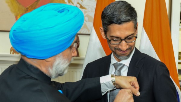 অতীতের কথা বললেন পিচাই