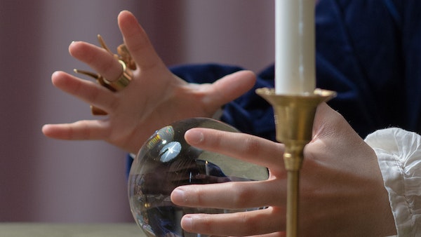 বিশ্বের জন্যে কি অপেক্ষা করছে