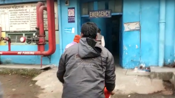 ঘটনার পুনর্গঠন মৃতার স্বামীকে নিয়ে ঘটনার পুনর্গঠন মৃতার স্বামীকে নিয়ে