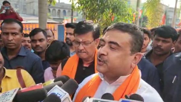 বাধা মমতার জমিনীতি বাধা মমতার জমিনীতি