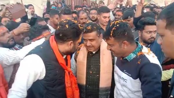 আসানসোলে পদপিষ্ট হয়ে তিনজনের মৃত্যু আসানসোলে পদপিষ্ট হয়ে তিনজনের মৃত্যু