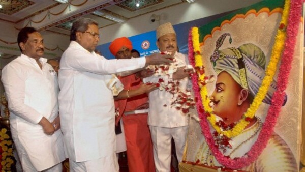 বিরোধিতায় বুদ্ধিজীবীরা বিরোধিতায় বুদ্ধিজীবীরা