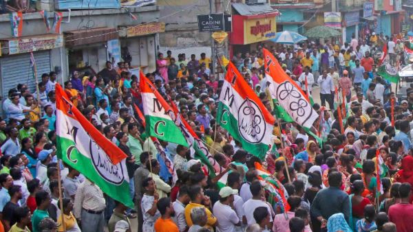 বিরোধীরা প্রার্থী দিতে পারেনি বিরোধীরা প্রার্থী দিতে পারেনি