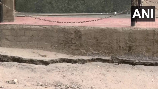 জোশীমঠ জুড়ে একেবারে ভয়ঙ্কর ফাটল