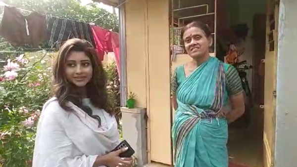 লাভলি মৈত্র বিধানসভা এলাকায় দুয়ারে দুয়ারে লাভলি মৈত্র বিধানসভা এলাকায় দুয়ারে দুয়ারে