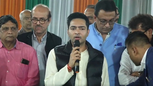 ভবিষ্যৎ লক্ষ্যে স্থির অভিষেক ভবিষ্যৎ লক্ষ্যে স্থির অভিষেক