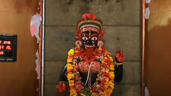মূর্তিতে বিশেষত্ব
