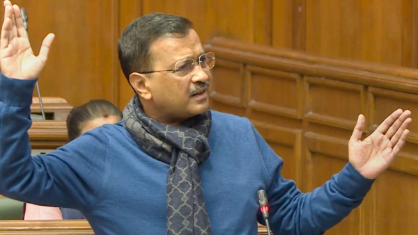 শিক্ষা নিয়ে ছেলেখেলা হচ্ছে অভিযোগ কেজরিওয়ালের