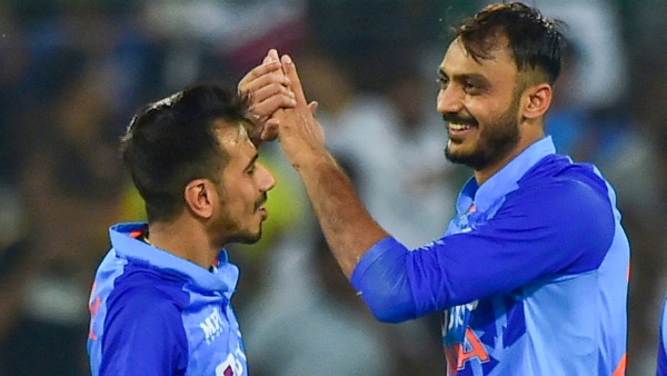কী পরিস্থিতি ছিল যখন অক্ষর প্যাটেল শেষ ওভারে বল করতে আসেন: কী পরিস্থিতি ছিল যখন অক্ষর প্যাটেল শেষ ওভারে বল করতে আসেন: