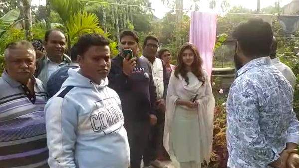 রাজনৈতিক সৌজন্যের পরিবেশ তৈরি হল সোনারপুরে রাজনৈতিক সৌজন্যের পরিবেশ তৈরি হল সোনারপুরে