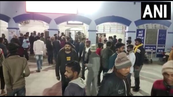 স্থানীয়দের প্রতিক্রিয়া স্থানীয়দের প্রতিক্রিয়া