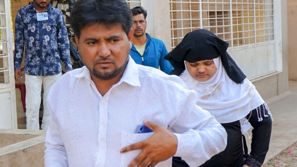 ১৫ অগাস্ট মুক্তি পায় আসামীরা ১৫ অগাস্ট মুক্তি পায় আসামীরা