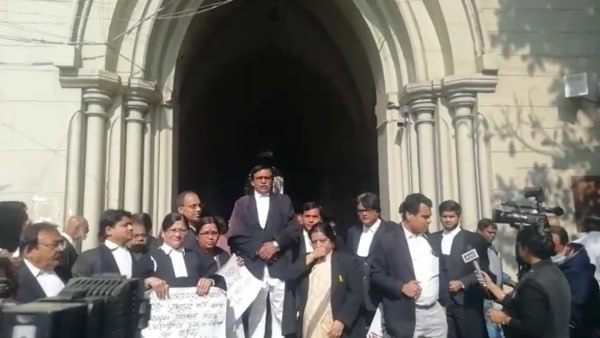 আদালত অবমাননার রুল কেন ইস্যু হবে না আদালত অবমাননার রুল কেন ইস্যু হবে না