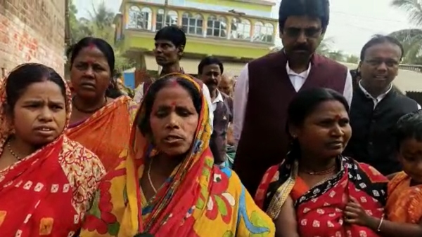এলাকায় উন্নয়ন না হওয়ায় ক্ষোভ 