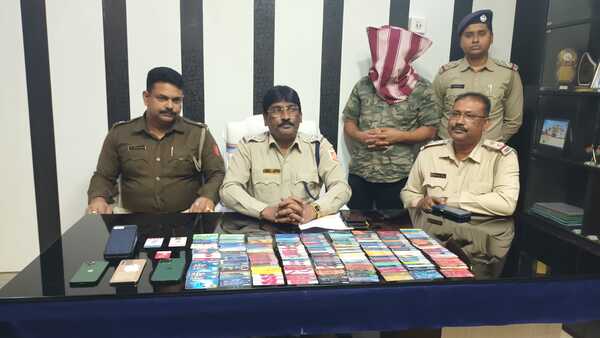  বর্তমানে থাকতেন উত্তর ২৪ পরগনার নিমতায়