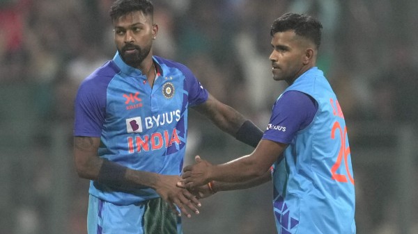 চার দেশে টি ২০ সিরিজ জয়