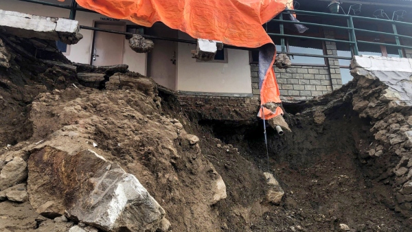 অপরিকল্পিত নির্মাণই দায়ী