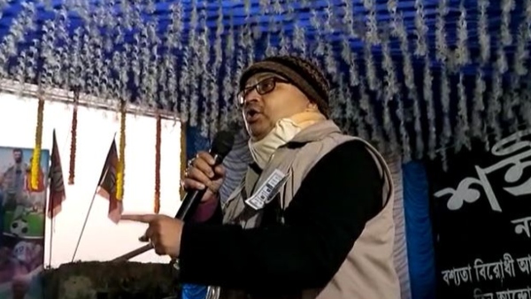 গান্ধীগিরির পর নন্দীগ্রামে শহিদ শ্রদ্ধায় কুণাল গান্ধীগিরির পর নন্দীগ্রামে শহিদ শ্রদ্ধায় কুণাল