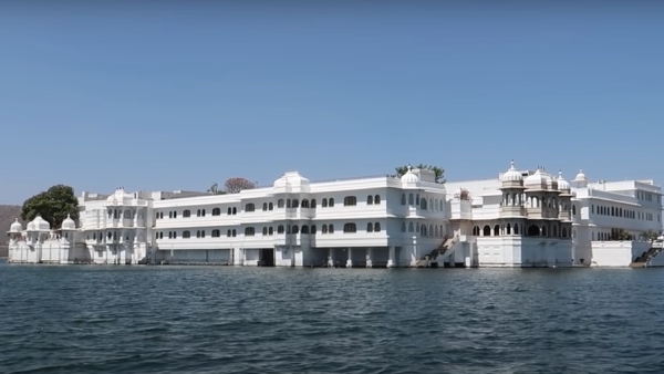 লেক প্যালস লেক প্যালস