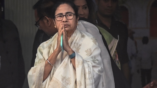 কেন্দ্রের বঞ্চনার বিরুদ্ধে সরব হন