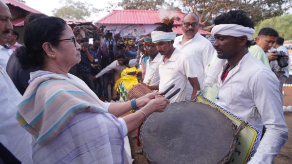 কমিটিতে জায়গা পেলেন কাজল শেখ