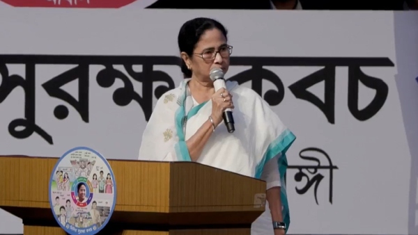 কংগ্রেসকে নিশানা মমতা বন্দ্যোপাধ্যায়ে