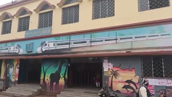 ‘মানুষ এখন বুঝে গেছে ওটা ছাগলের দল’ ‘মানুষ এখন বুঝে গেছে ওটা ছাগলের দল’