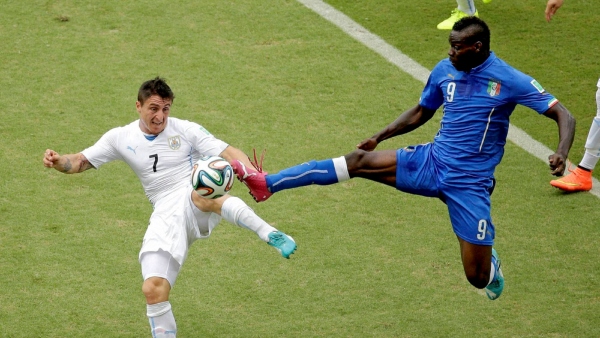 পুসকাস অ্যাওয়ার্জের মনোনয়ন পেয়েছেন মারিও বালোতেলি-কিলিয়ান এমবাপে: পুসকাস অ্যাওয়ার্জের মনোনয়ন পেয়েছেন মারিও বালোতেলি-কিলিয়ান এমবাপে: