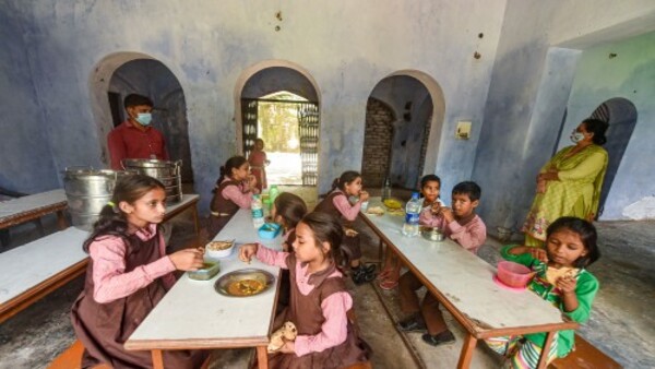 ছাত্র পিছু বাড়তি বরাদ্দ ছাত্র পিছু বাড়তি বরাদ্দ