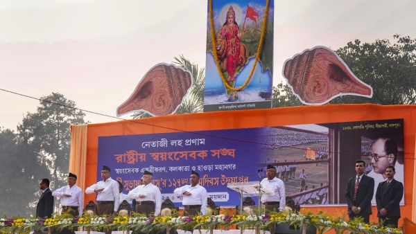 নেতাজির জন্মবার্ষিকীতে আরএসএস