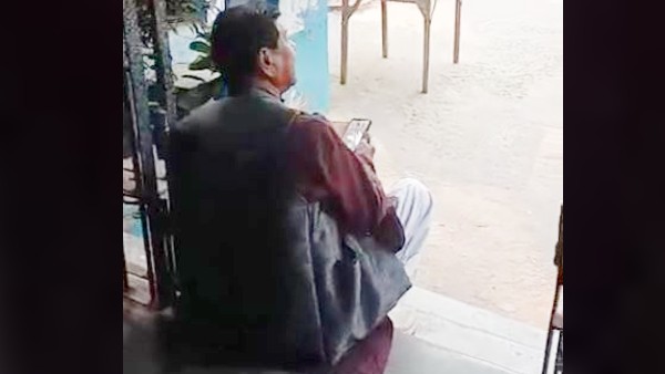 এসডিপিওকে ২ টাকার চাকর বলে আক্রমণ এসডিপিওকে ২ টাকার চাকর বলে আক্রমণ