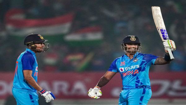 দেড় হাজারে দ্রুততম দেড় হাজারে দ্রুততম