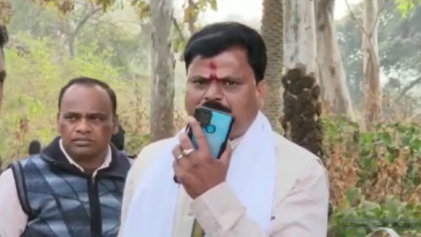 আজই ওঁকে শোকজ করুন...। আজই ওঁকে শোকজ করুন...।