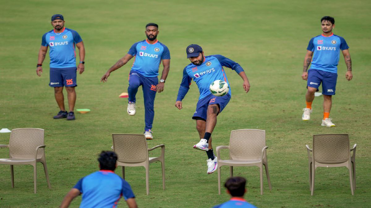 স্প্লিট ক্যাপ্টেন্সি নিয়ে
