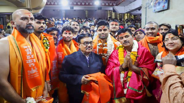 মন্দিরে ক্রিকেটাররা