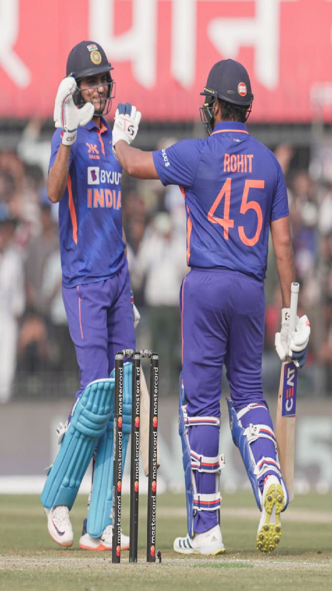 ওপেনিং জুটিতে নয়া রেকর্ড